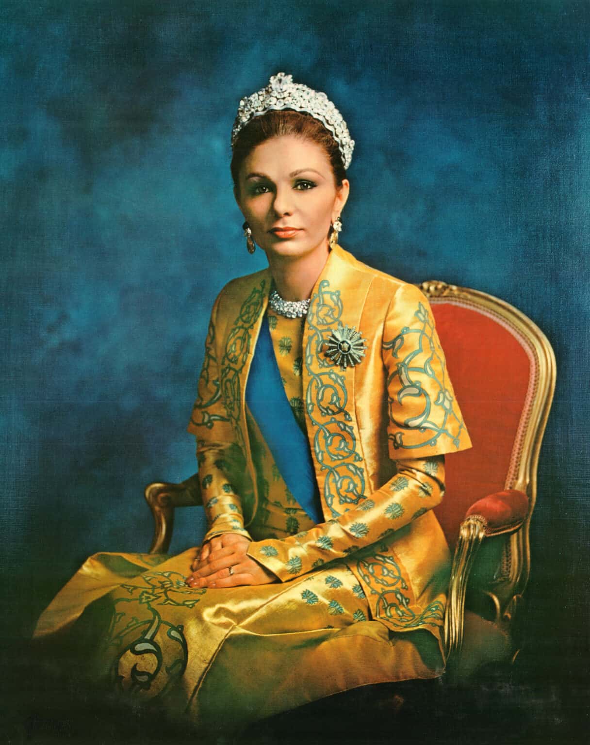 Farah Pahlavi Vermögen Privatvermögen der iranischen Kaiserin