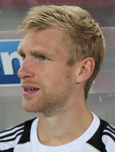 Per Mertesacker Vermögen
