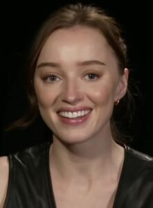 Phoebe Dynevor Vermögen